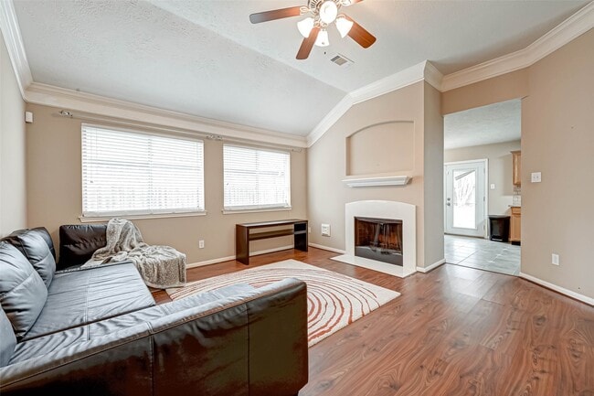 Building Photo - 3914 Crystal Pass Ct