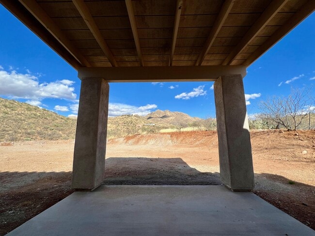 Building Photo - 1563 Ovalo Ct