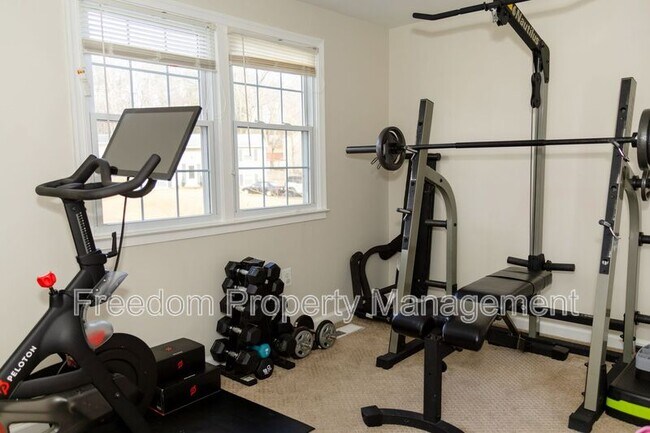 Building Photo - 5317 Macwood Dr