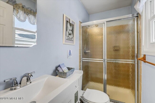 Building Photo - 53 Chesterfield Ln