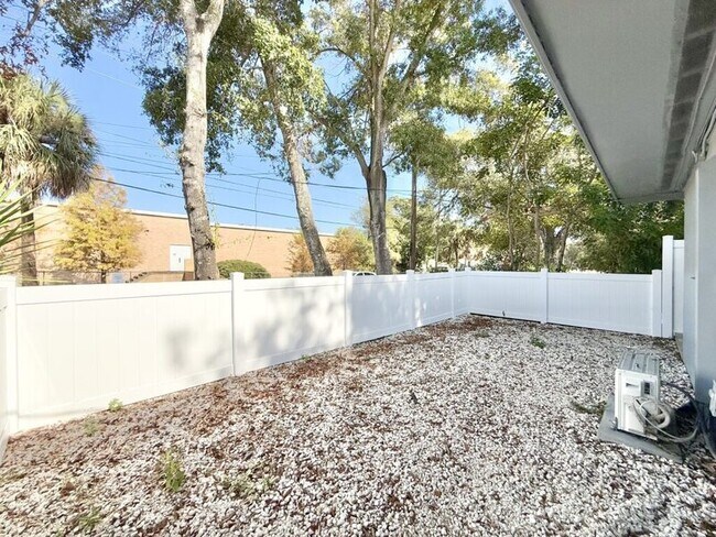 Building Photo - 115 Cleveland Ave SW