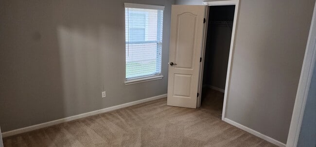 Building Photo - 3051 Tower Oaks Dr