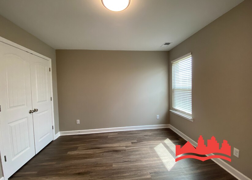 Building Photo - 5493 Stone Arch CV