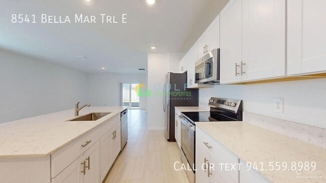 Building Photo - 8541 Bella Mar Trl E