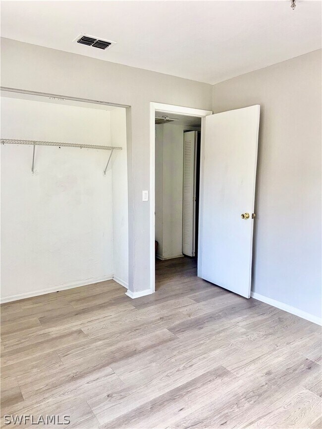 Building Photo - 824 Alderman St