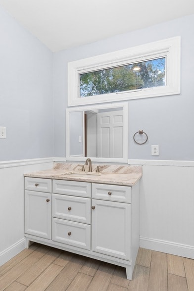 Building Photo - 1215 Trotwood Ave