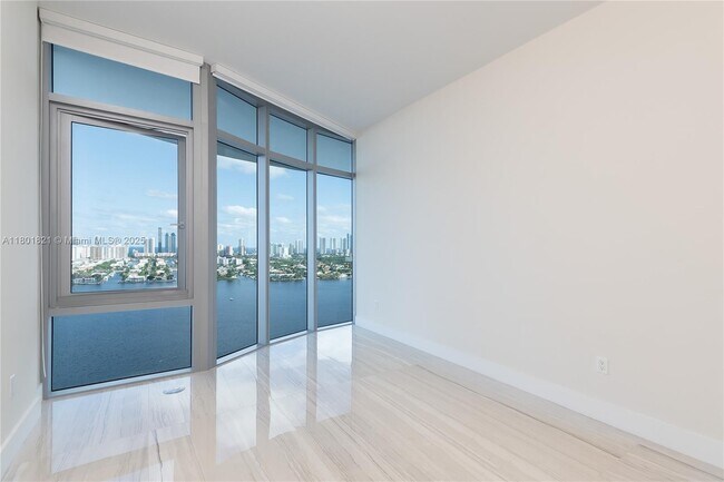 Building Photo - 17111 Biscayne Blvd