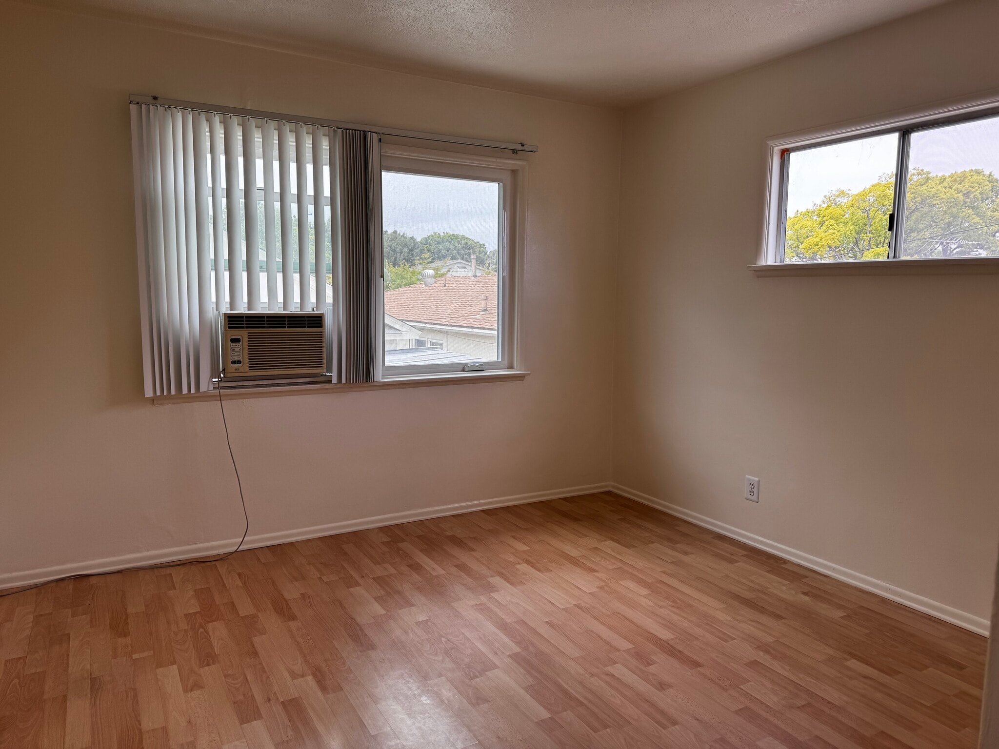 Bedroom - 3574 Wesley St