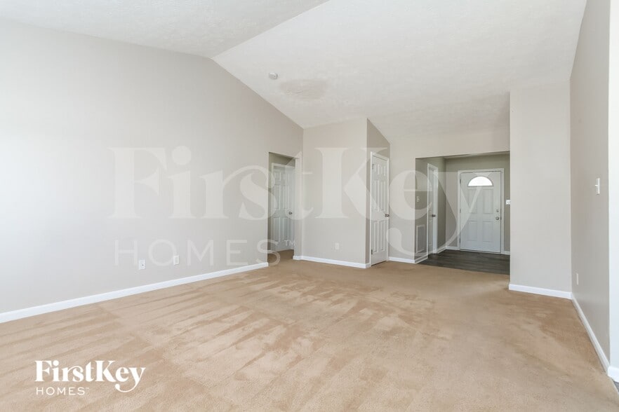 Building Photo - 402 Red Tail Pl