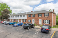 Building Photo - Woodland Pointe
