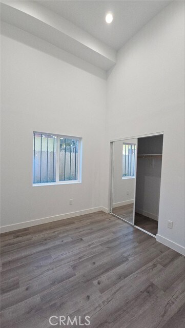 Building Photo - 10413 Avalon Blvd