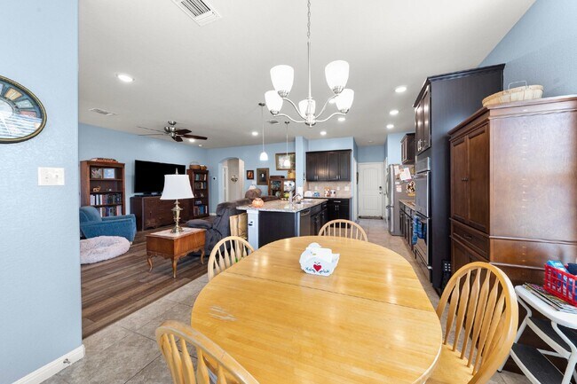 Building Photo - Spacious 5-Bedroom Home with Granite Count...