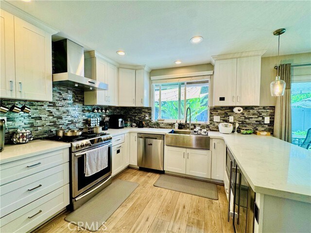 Building Photo - 750 Lincoln Ave