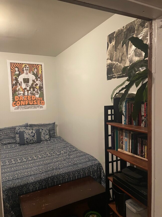 Bedroom #3 (bathroom connected) - 1803 Courtland Ave