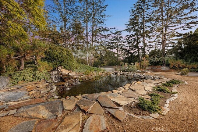 Building Photo - 31561 Peppertree Bend Unit