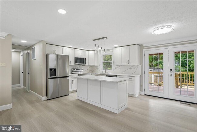 Building Photo - 1315 Danberry Dr