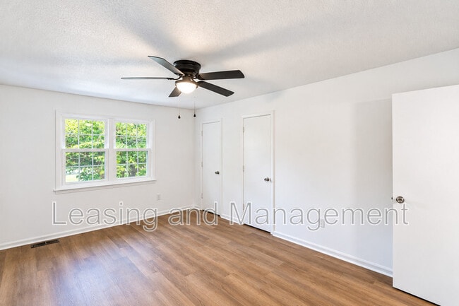 Building Photo - 907 Royal Tern Ln