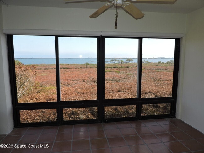 Building Photo - 6240 E Mirror Lake Dr