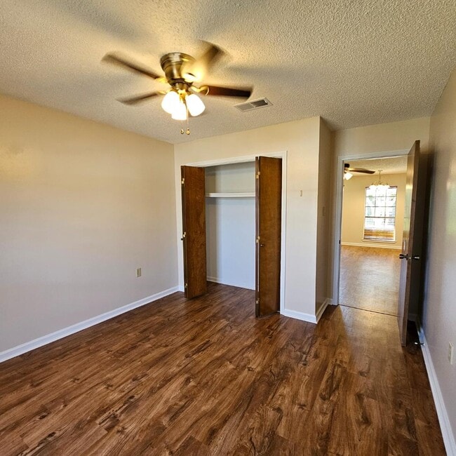 Building Photo - 1013 Talbot Ave