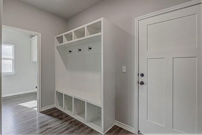 Building Photo - 141 Rylee Rd