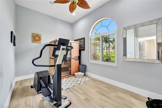 Building Photo - 8910 Paseo De Valencia St