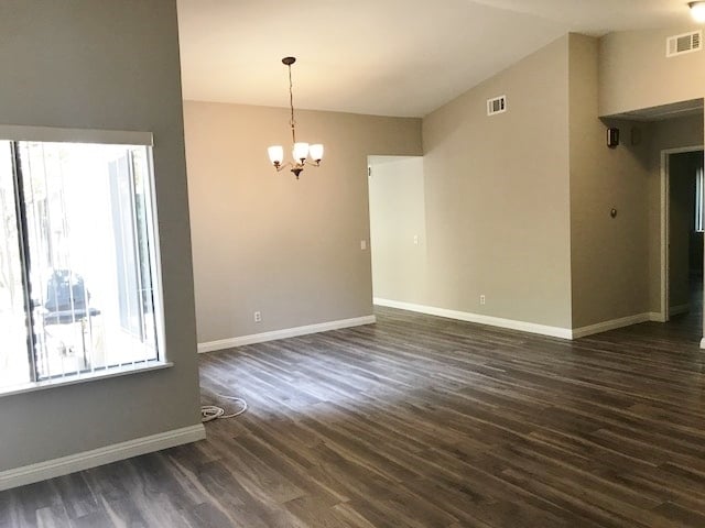 Building Photo - Beautiful family home in Newbury Park!