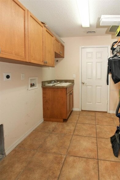 Building Photo - 4938 SW 99th Pl