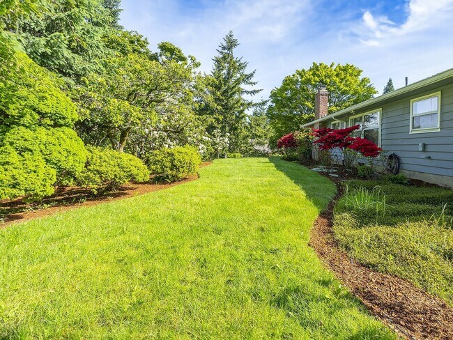 Building Photo - 4 BD remodeled Sylvan Heights home!