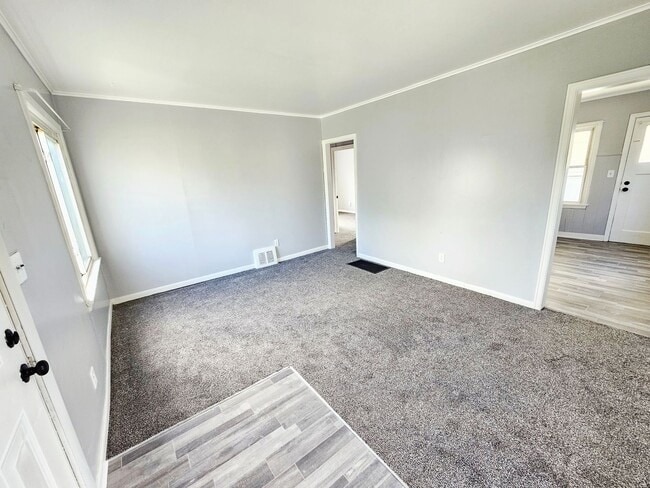 Building Photo - Move-In Ready 2BR/1BA Home w/ 2-Car Garage | Recently Updated