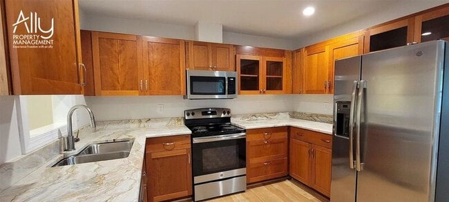 Building Photo - 290 Windfield Cir