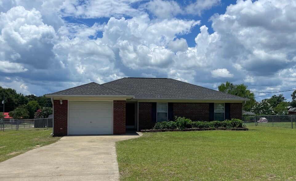 Building Photo - 119 Blake Dr