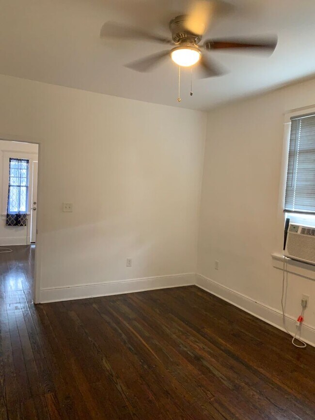 Building Photo - 2709 N Roman St