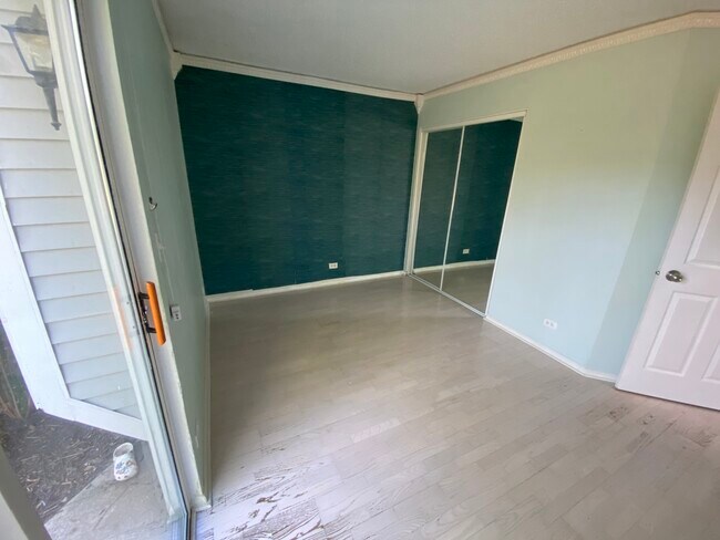 Building Photo - 1283 Ranchview Ct