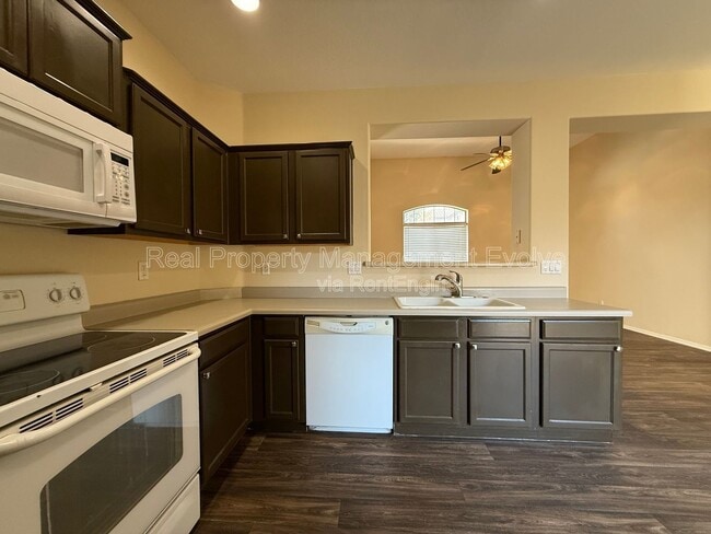 Building Photo - 8323 W Sheridan St