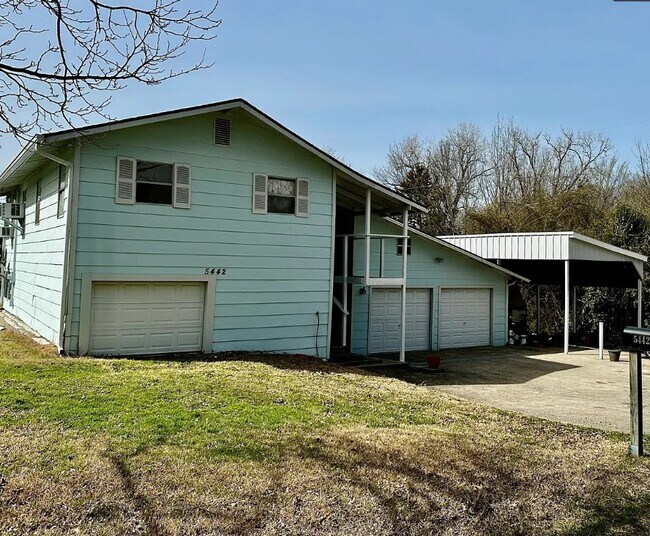 Primary Photo - 5442 Co Rd 924