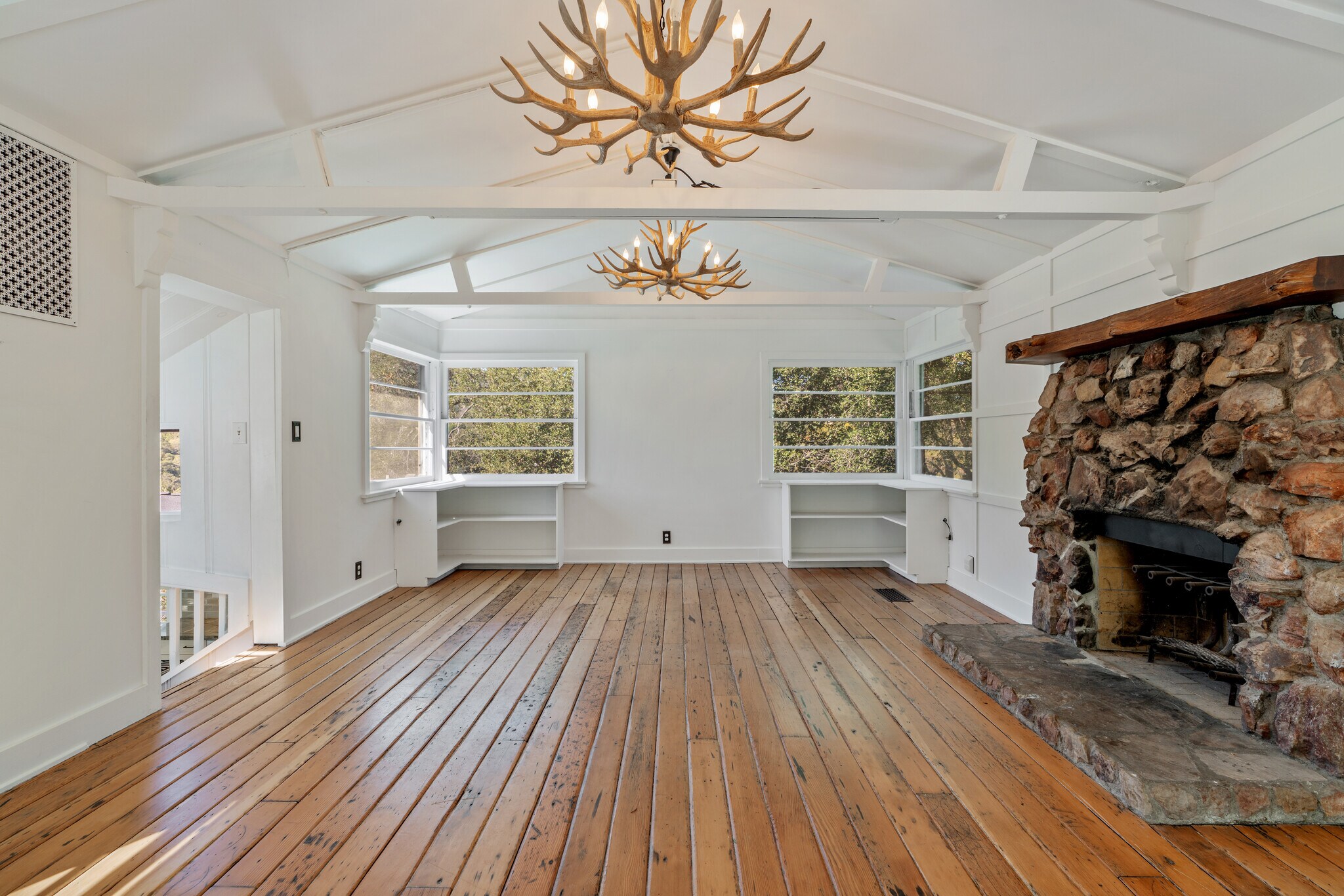 Building Photo - 109 Muerdago Rd