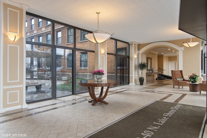 Primary Photo - 3730 N Lake Shore Dr