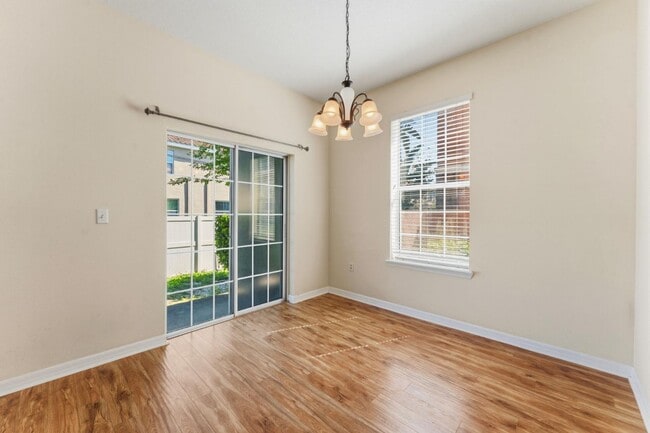 Building Photo - 595 52nd Ave N