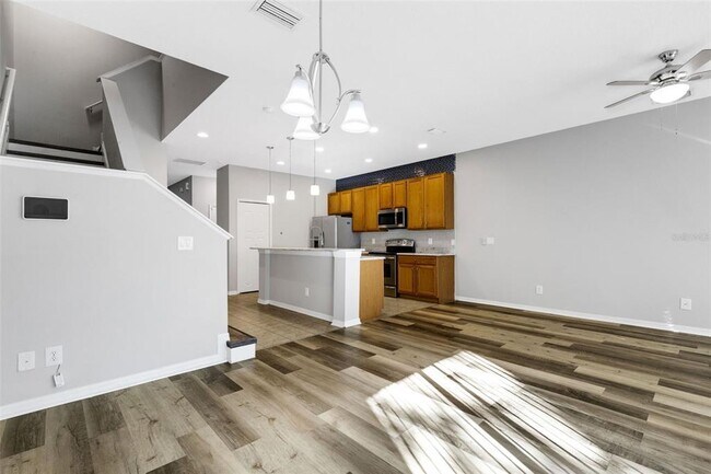 Building Photo - 9306 River Rock Ln