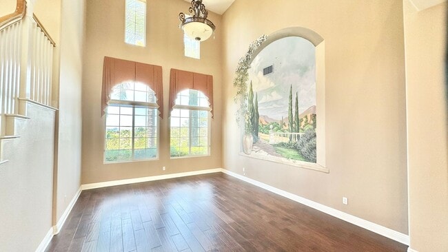 Building Photo - Stunning Two-Story Estate Home in the Gated and Lovely Champagne Crest Community of Fallbrook!