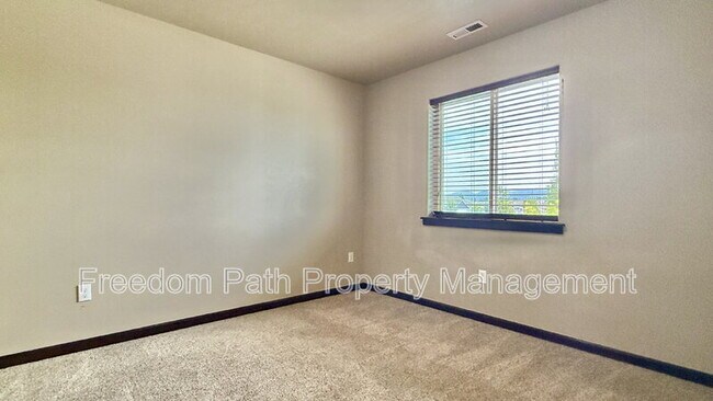 Building Photo - 13043 N Zodiac Loop