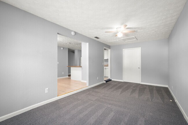 Building Photo - Timuquana 3BR/2BA Solid Brick Home w/ Flex Space & Private Yard