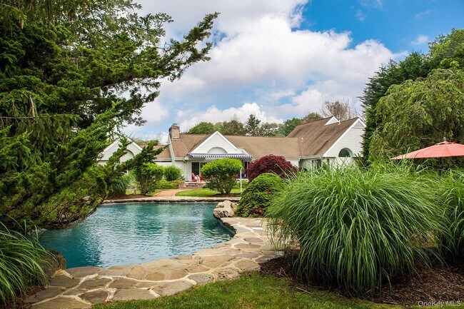 Building Photo - 16 Laila Ln