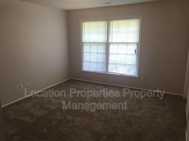 Building Photo - 2503 Missouri St