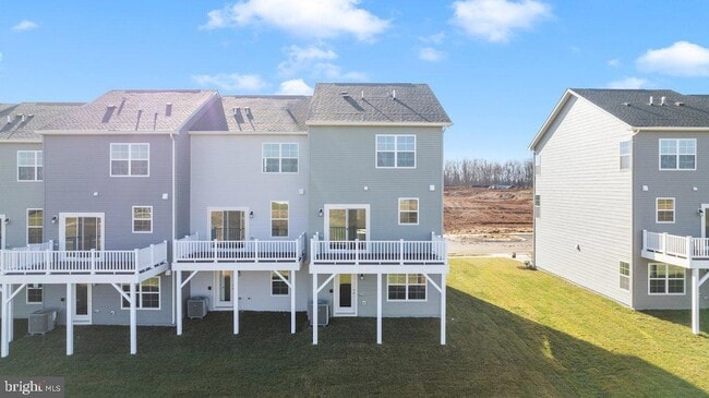 Building Photo - 569 Seeback Dr