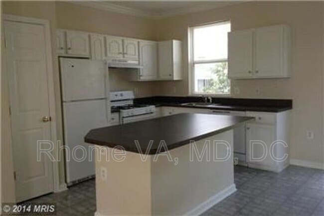 Building Photo - 21809 Jarvis Square