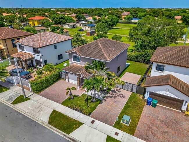 Building Photo - 23061 SW 114th Path