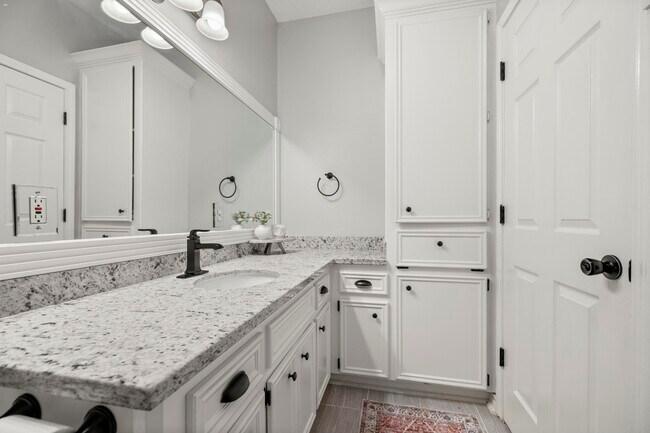 Building Photo - 5178 Lazy Ln