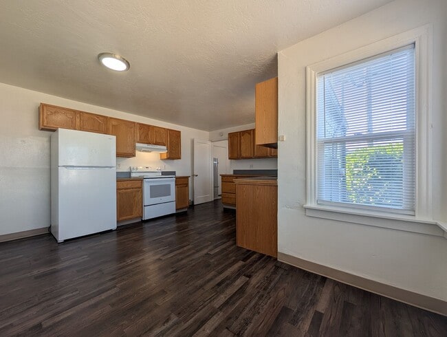 Building Photo - Great 3-Bedroom, 1-Bath Home In Springfield!