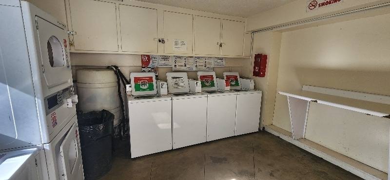 Building Photo - 9242 Telegraph Rd